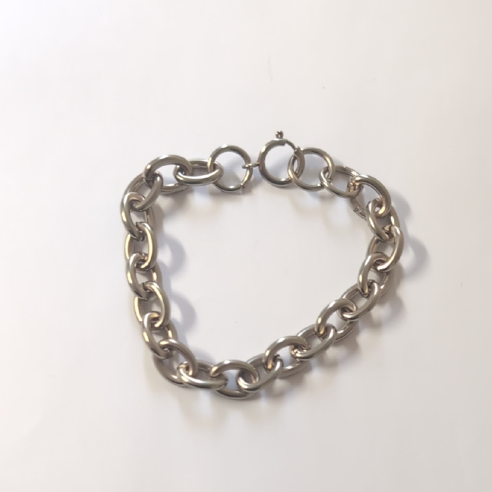 Silverโ Chain Bracelet